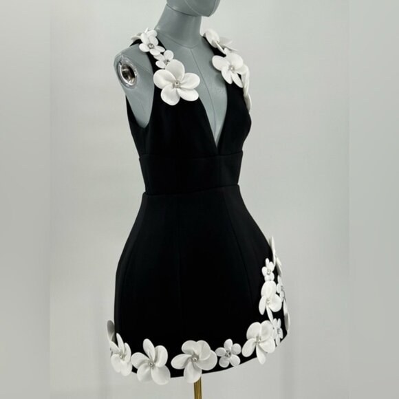 🆕 BRONX & BANCO 🧿 NWOT Estelle Floral Mini Dress, Black/White - Sz M US 6 - Picture 6 of 16